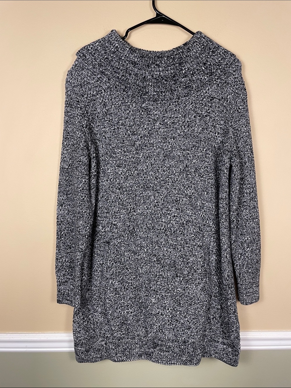 Duluth Trading Co Women’s Comfy Chunky Knit Black White Collared Sweater Dress